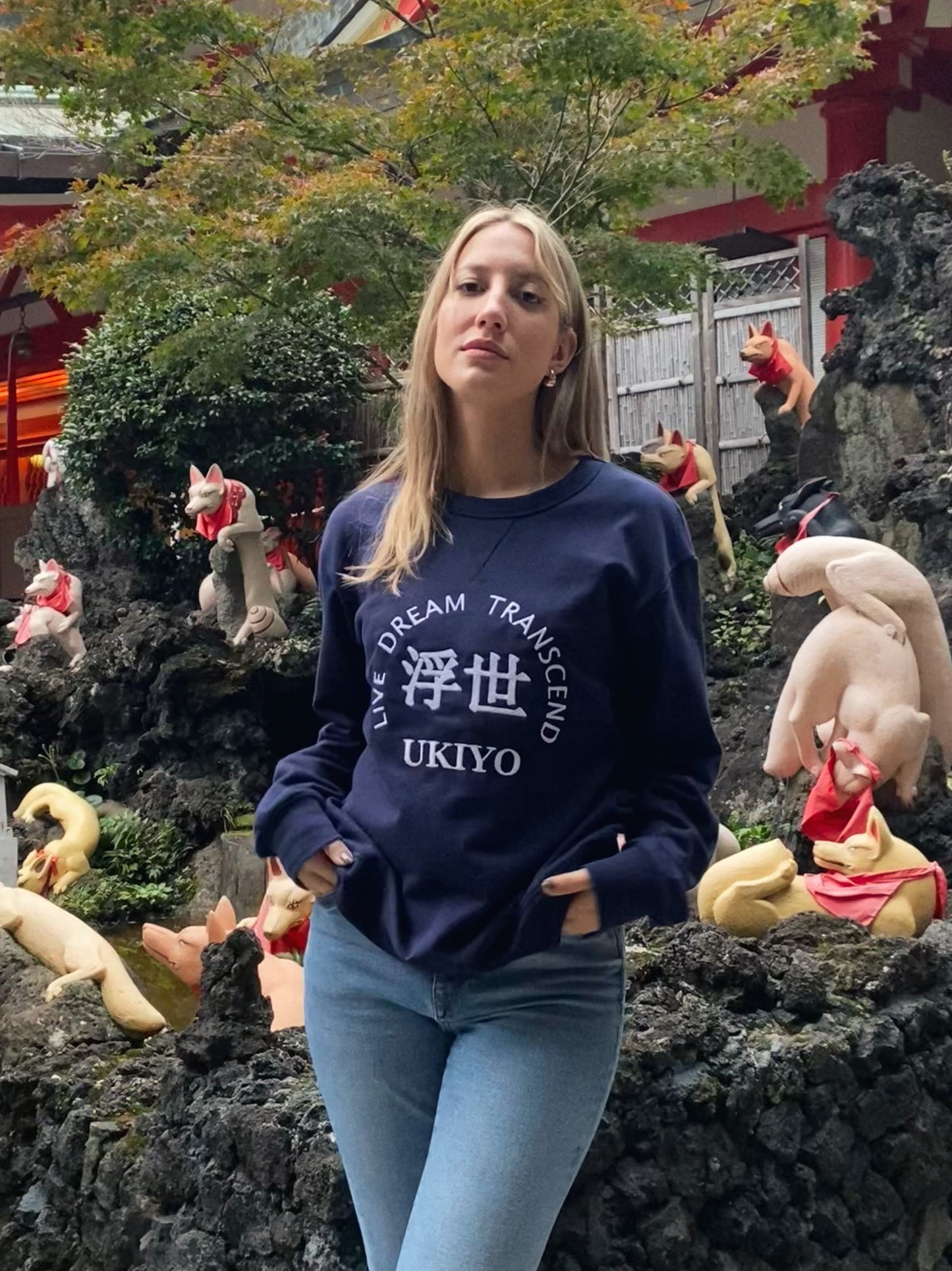 Sudadera bordado Shashiko 20x24 cm "UKIYO" – Vive, Sueña, Trasciende