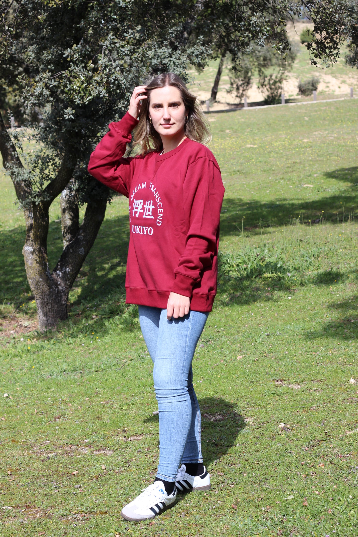 Sudadera bordado Shashiko 20x24 cm "UKIYO" – Vive, Sueña, Trasciende